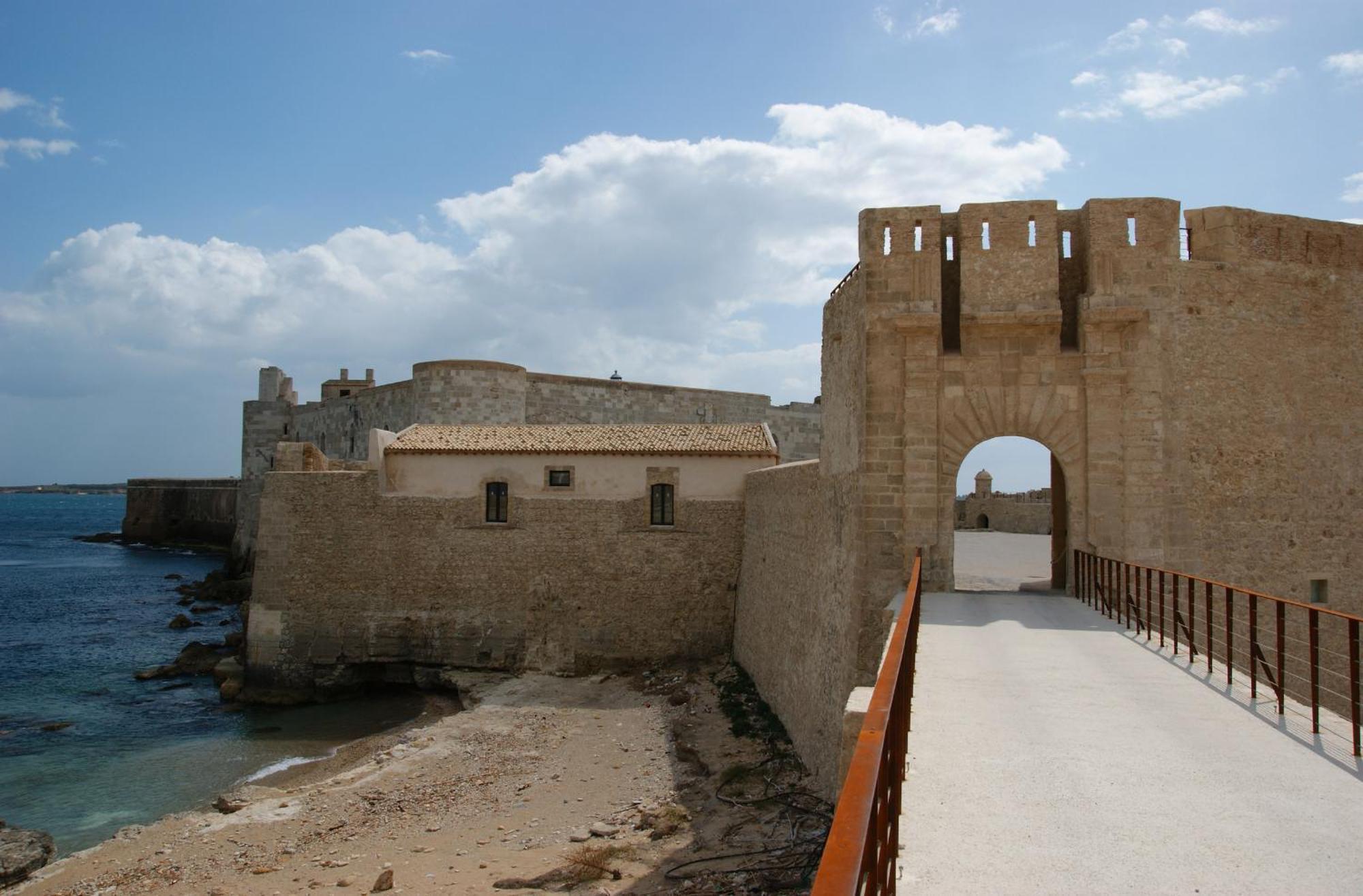 Casabella Apartments Antico Mercato Ortigia Siracusa Сиракузы Экстерьер фото